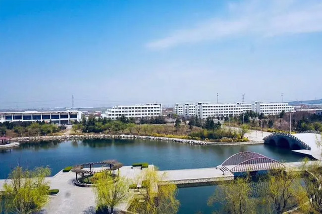 青岛海洋技师学院